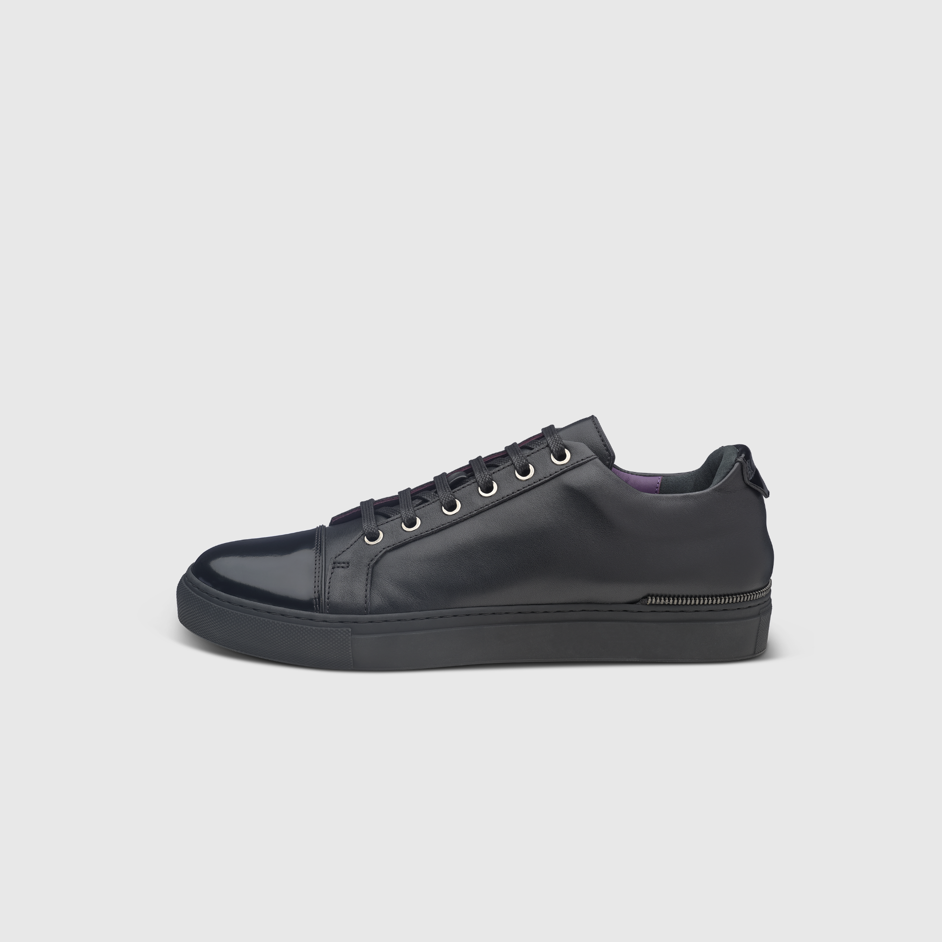 Fifth Generation Sneakers - Black GM