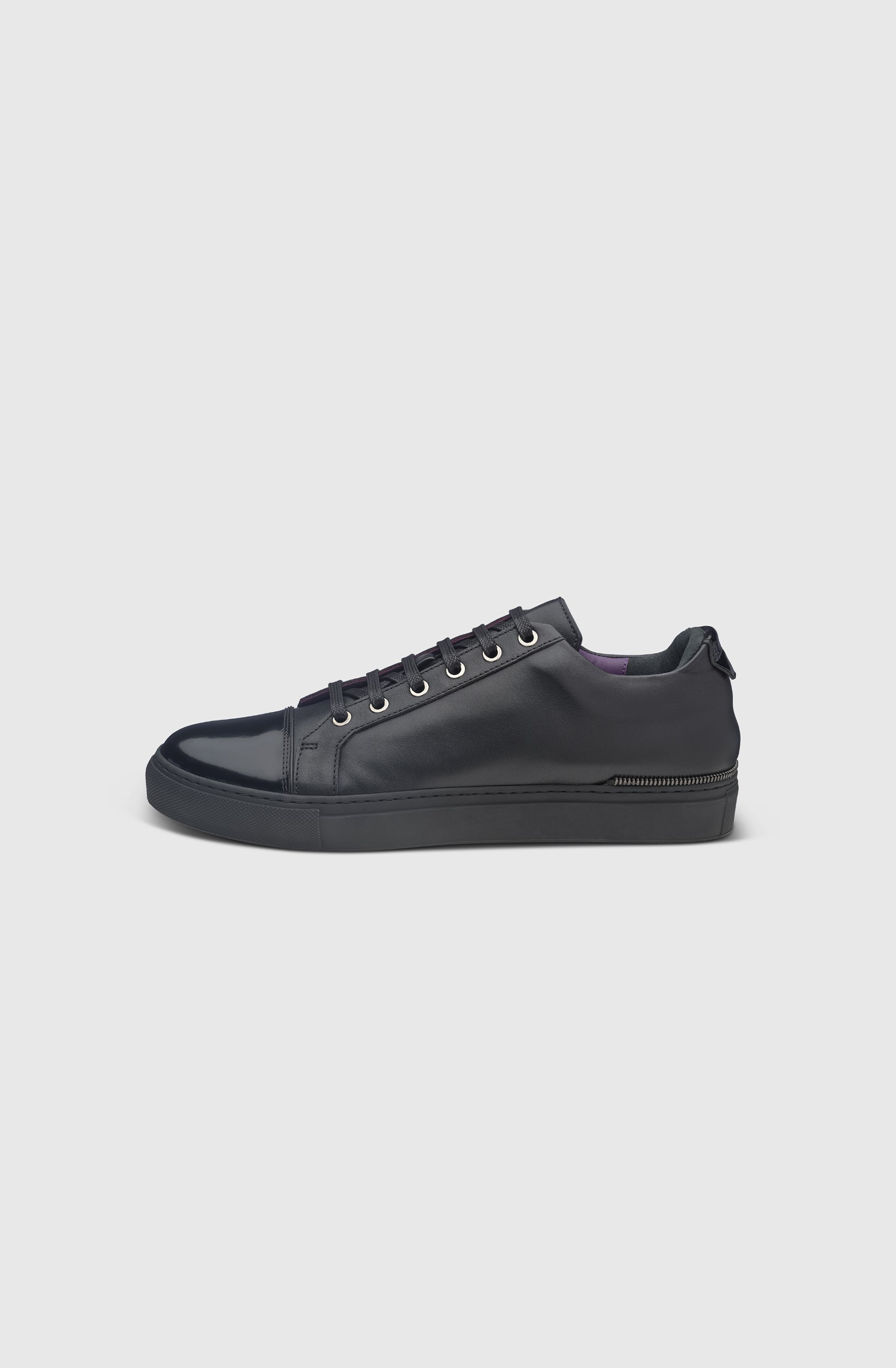 Mr Gen. 5 Low Calf Black