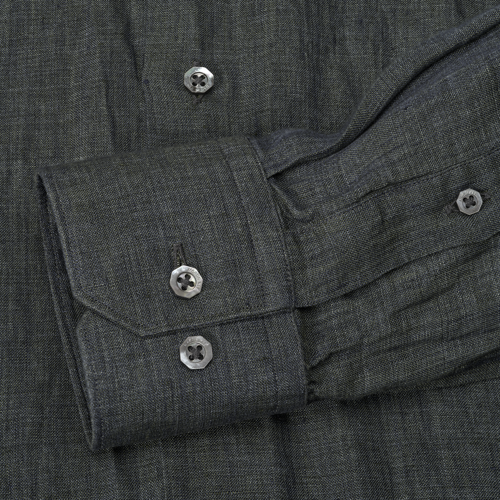 Shirt in pure linen