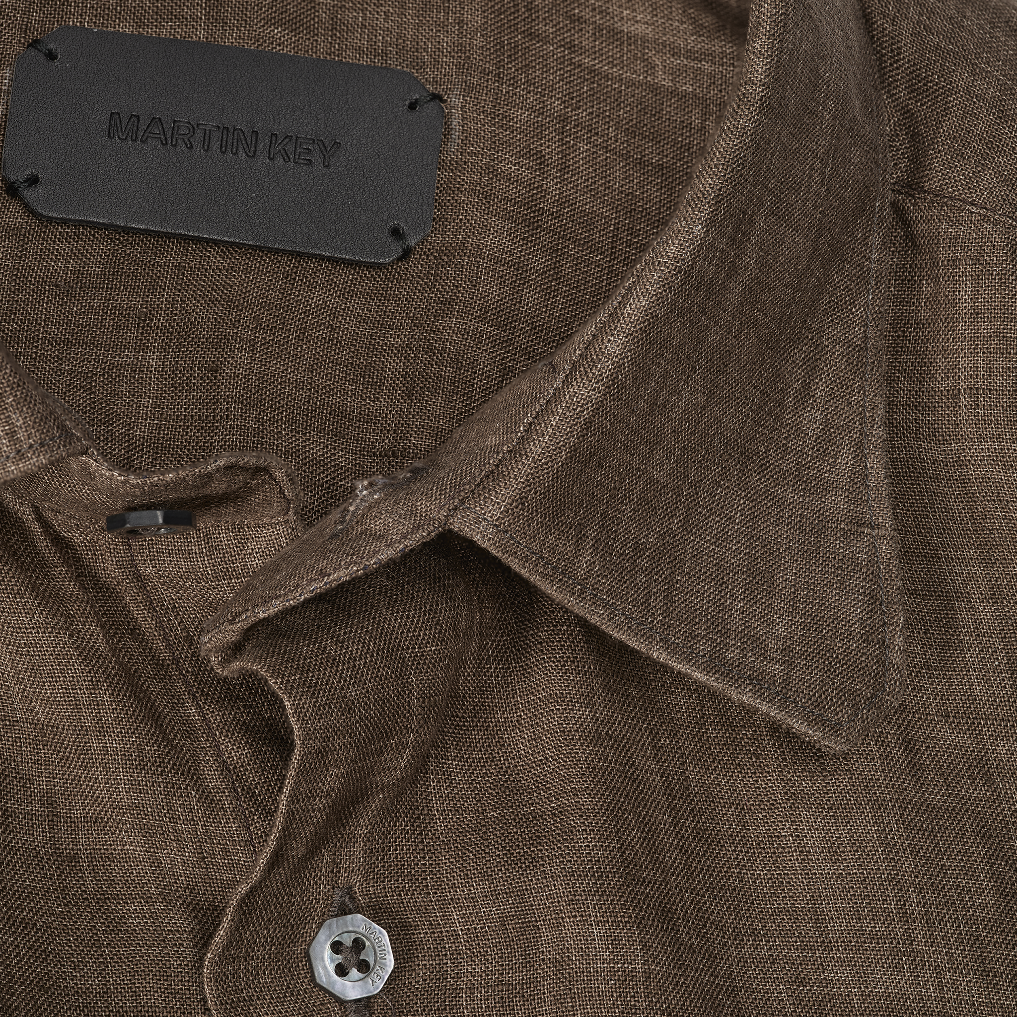 Shirt in pure linen